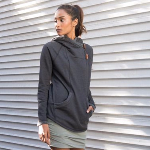 Synergy Organic Clothing Tops - Mendocino Hoodie Pullover in Jet Black by SYNERGY